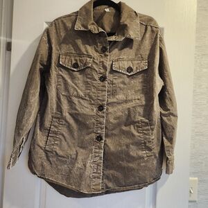 Zenana Outfitters Gray Button-Down Shirt Size S Euc